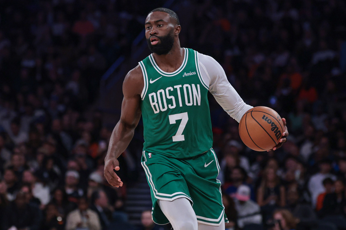 브라운은 한 쿼터에 16득점을 올리며 하락세를 막을 수 없었다. Celtics의 홈팀은 1쿼터에서 위저즈를 11점 차로 뒤졌습니다.