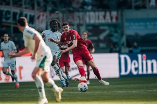 B. 묀헨글라트바흐 vs FC 쾰른