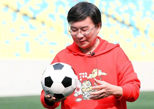 Han Qiaosheng: Shao Jiayi가 축구 국가대표팀을 코치하는 것은 현재 중국 축구를 위한 최선의 솔루션입니다